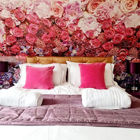 Westwell Hall Guest Accommodation, Bed & Breakfast, Luxury Rooms إلفراكومبْ المظهر الخارجي الصورة