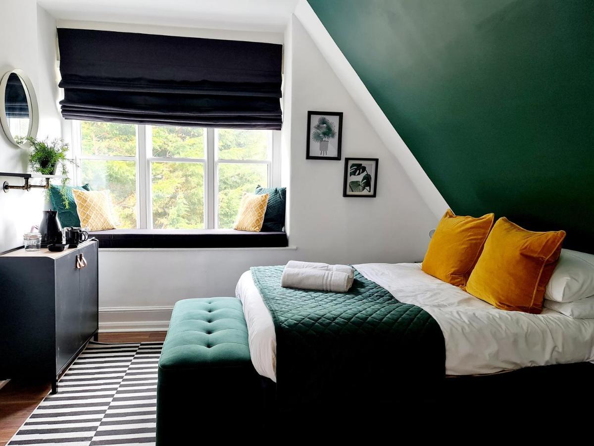Westwell Hall Guest Accommodation, Bed & Breakfast, Luxury Rooms إلفراكومبْ المظهر الخارجي الصورة